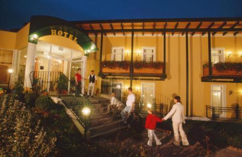Gasthof Hotel Zum Weinberg Kohfidisch Экстерьер фото